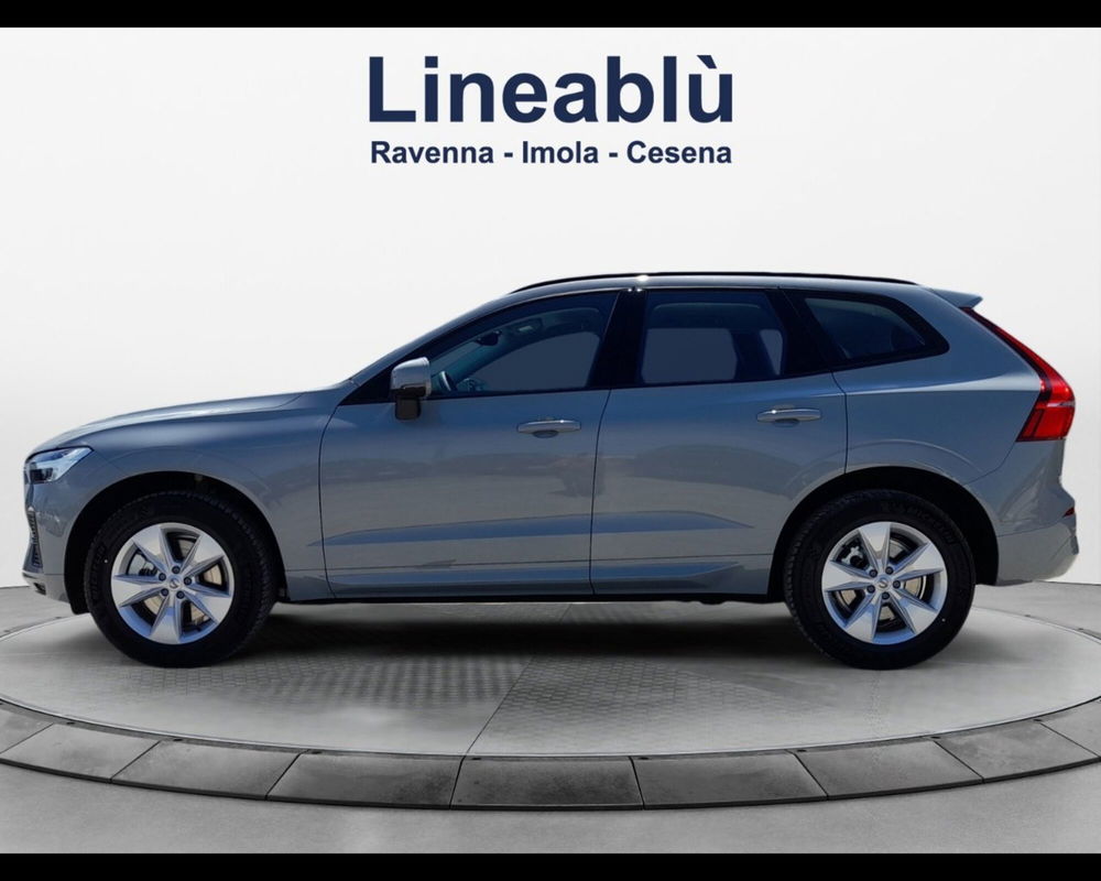 Volvo XC60 nuova a Ravenna (2)