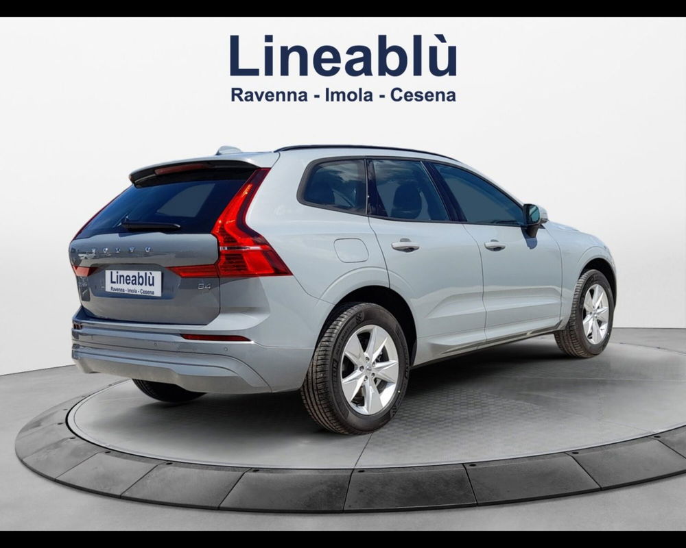 Volvo XC60 nuova a Ravenna (5)