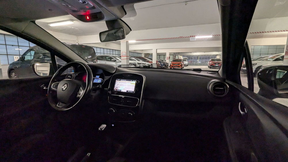 Renault Clio usata a Milano (9)