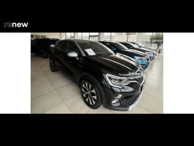 Renault Captur 1.0 tce Techno 90cv del 2023 usata a Belpasso