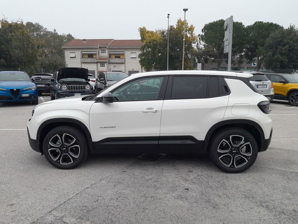 Jeep Avenger nuova a Ancona (8)