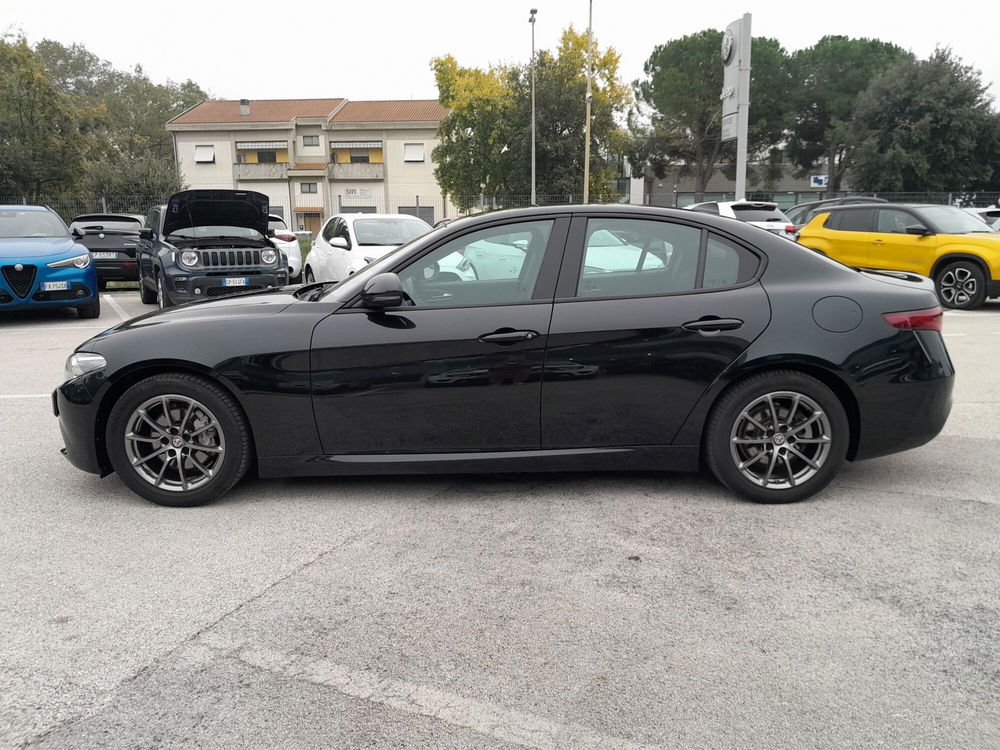 Alfa Romeo Giulia usata a Ancona (8)