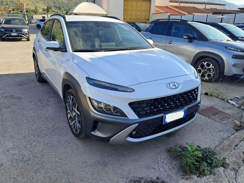 Hyundai Kona 1.0 T-GDI Hybrid 48V iMT XLine del 2021 usata a Rende