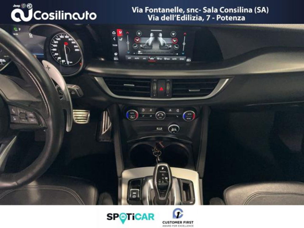 Alfa Romeo Stelvio usata a Salerno (13)