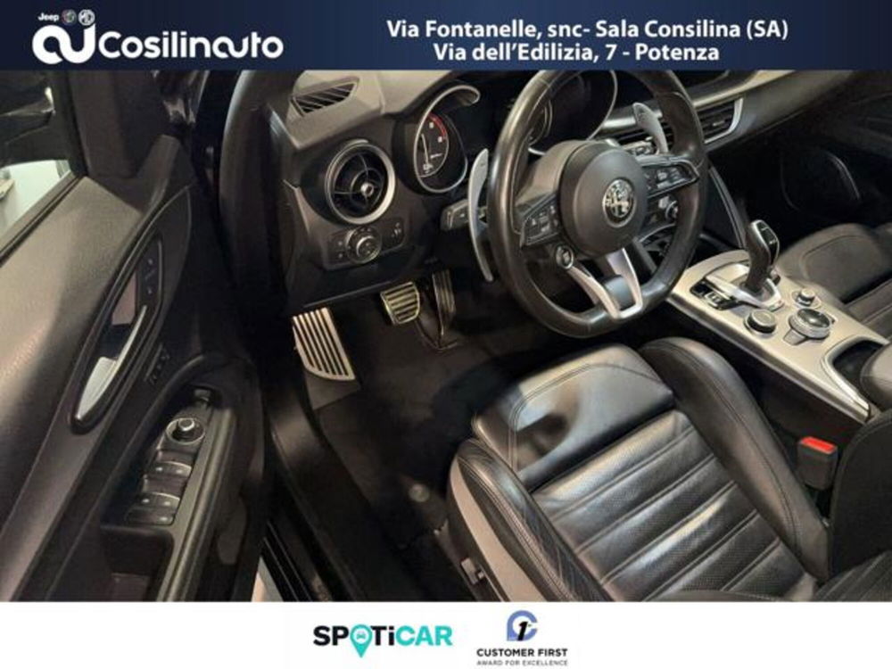 Alfa Romeo Stelvio usata a Salerno (16)