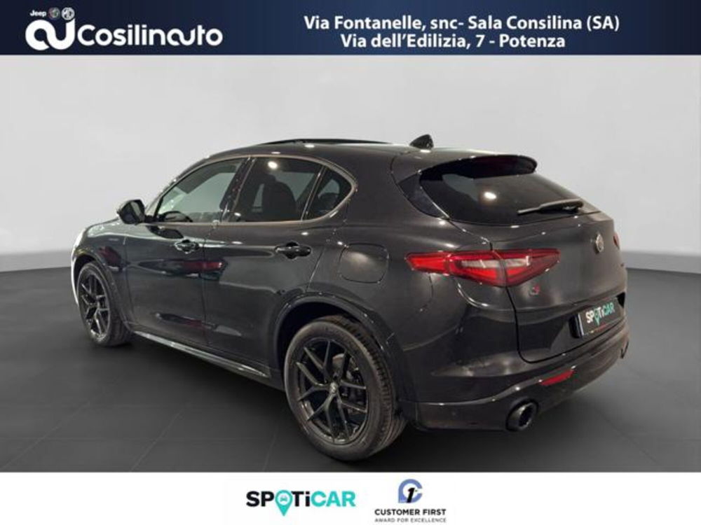 Alfa Romeo Stelvio usata a Salerno (3)