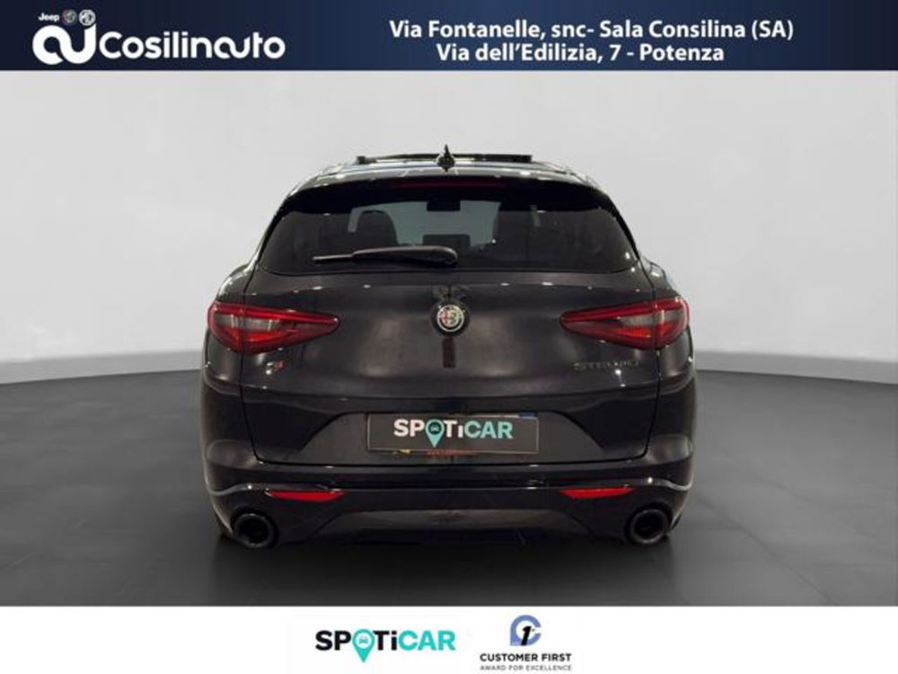 Alfa Romeo Stelvio usata a Salerno (4)