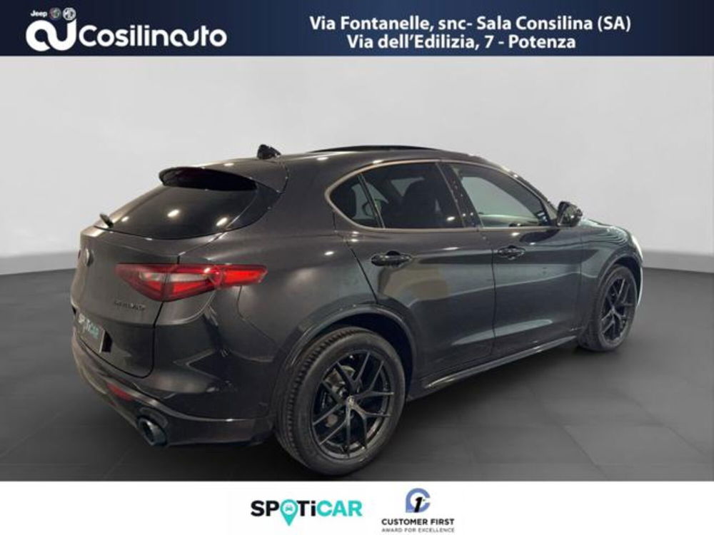 Alfa Romeo Stelvio usata a Salerno (5)