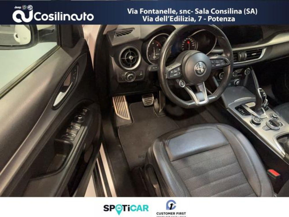 Alfa Romeo Stelvio usata a Salerno (16)