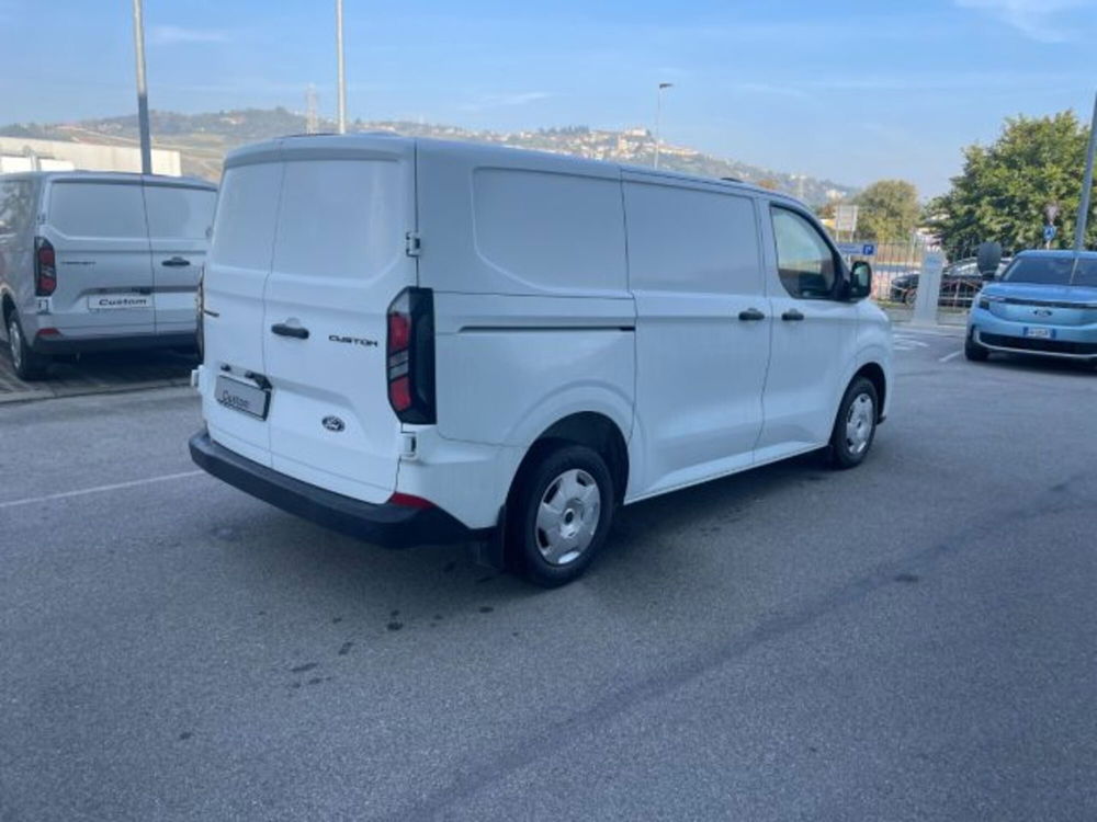 Ford Transit Custom Furgone nuova a Cuneo (6)