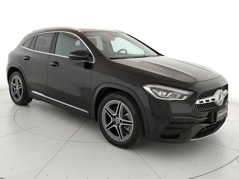 Mercedes-Benz GLA SUV 180 d Automatic Premium del 2023 usata a Teverola