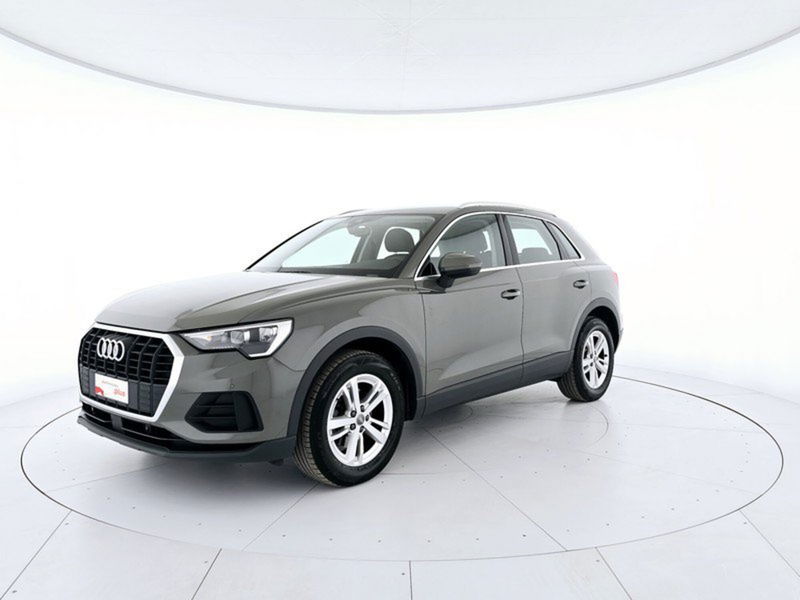 Audi Q3 35 1.5 tfsi Business Advanced s-tronic del 2019 usata a Alessandria