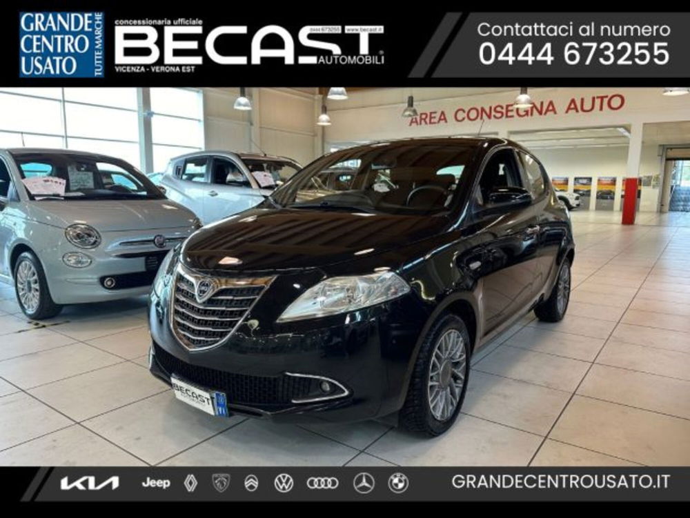 Lancia Ypsilon usata a Vicenza