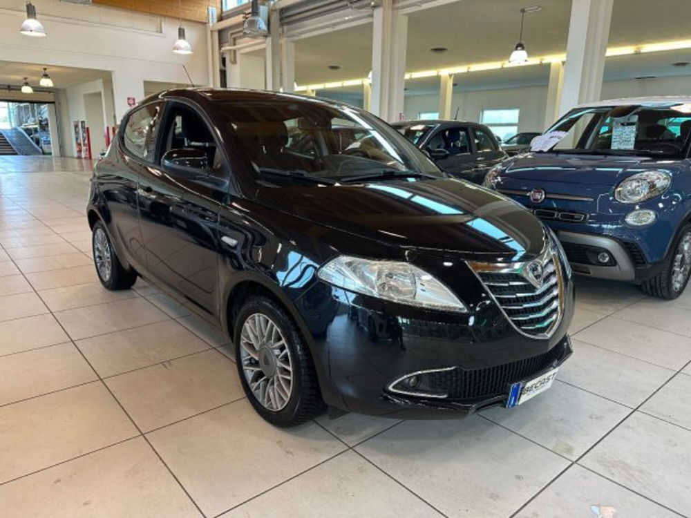 Lancia Ypsilon usata a Vicenza (2)