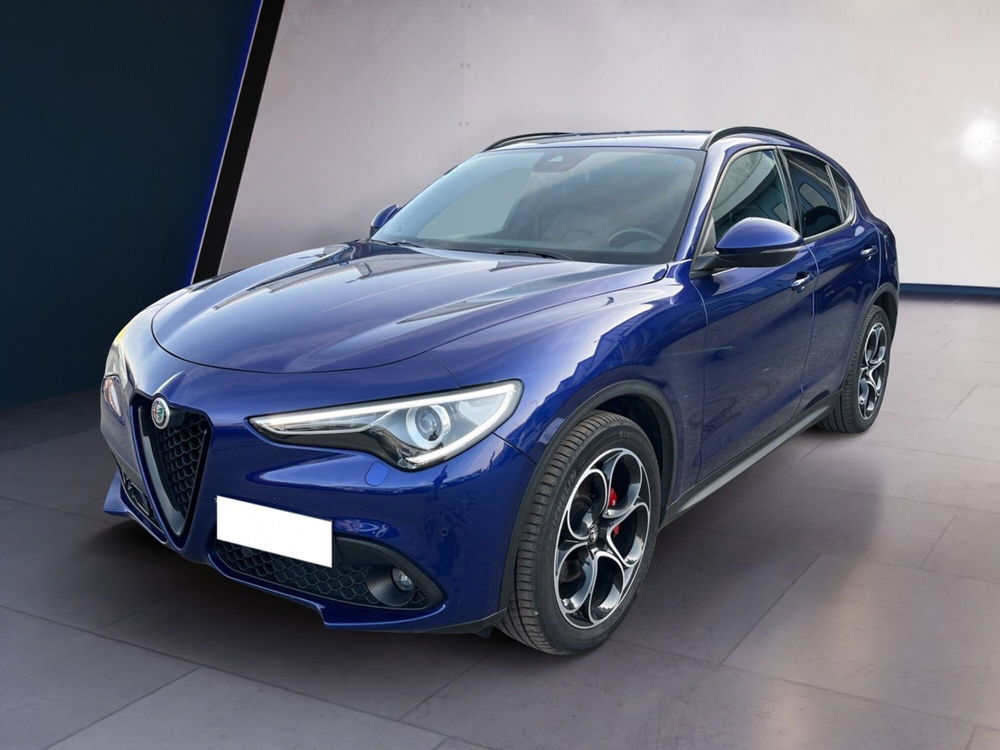 Alfa Romeo Stelvio usata a Torino (2)