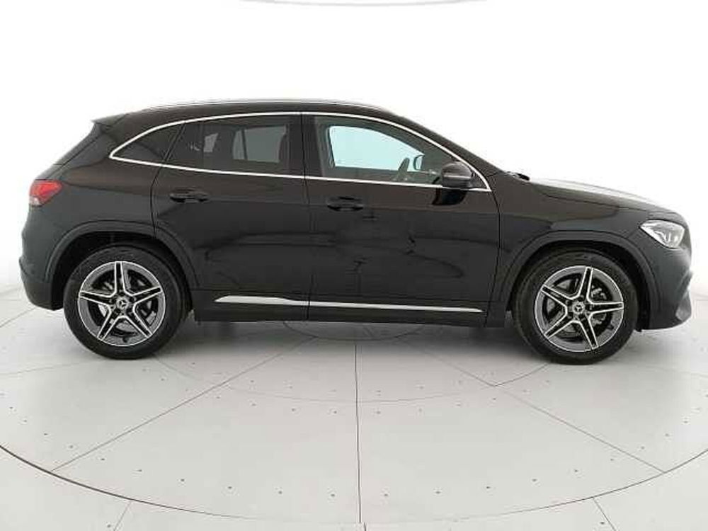 Mercedes-Benz GLA SUV usata a Caserta (7)