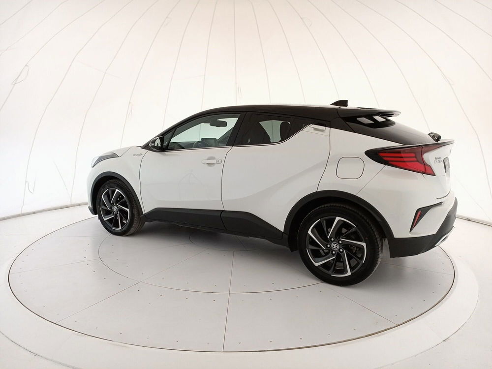 Toyota Toyota C-HR usata a Bari (3)