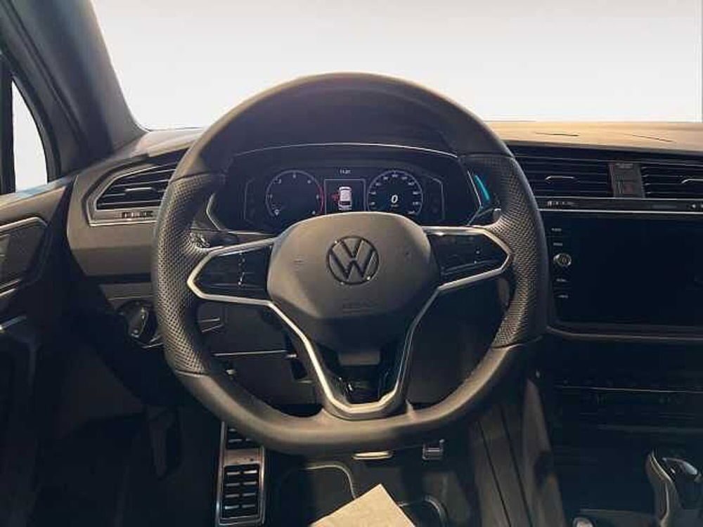 Volkswagen Tiguan nuova a Lecco (6)