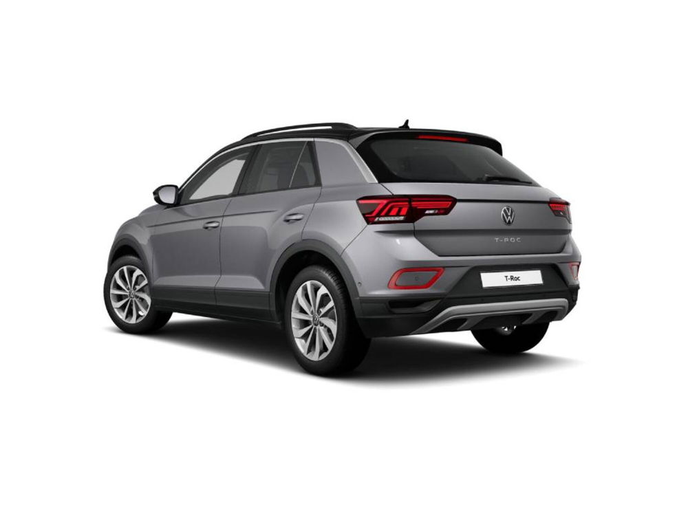 Volkswagen T-Roc nuova a Novara (3)