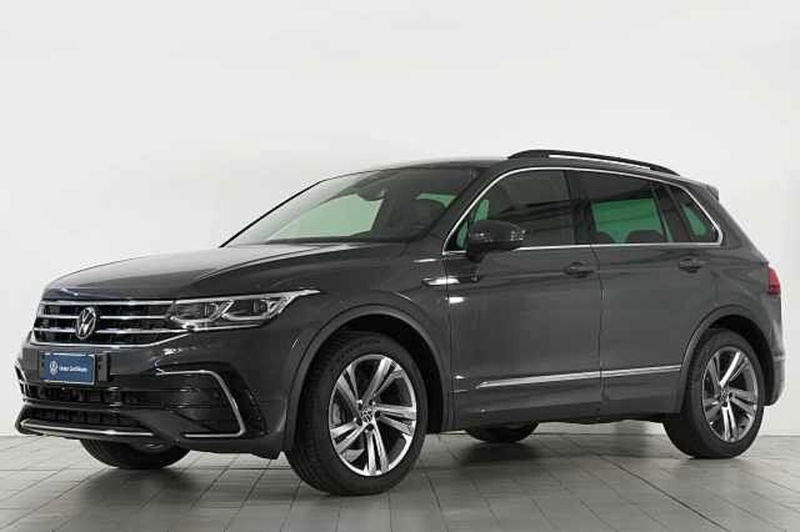 Volkswagen Tiguan Allspace 2.0 tdi R-Line 150cv dsg del 2023 usata a Barni