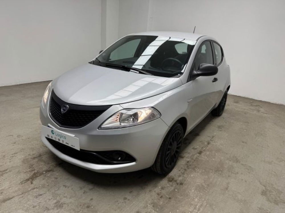 Lancia Ypsilon usata a Biella (5)