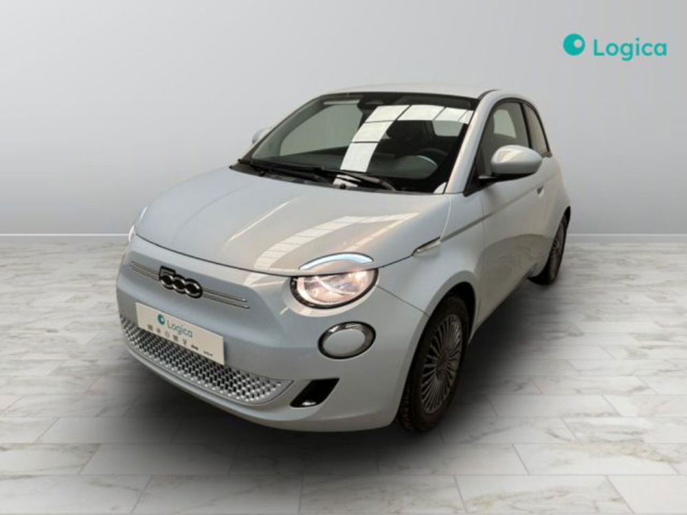 Fiat 500e nuova a Biella (5)