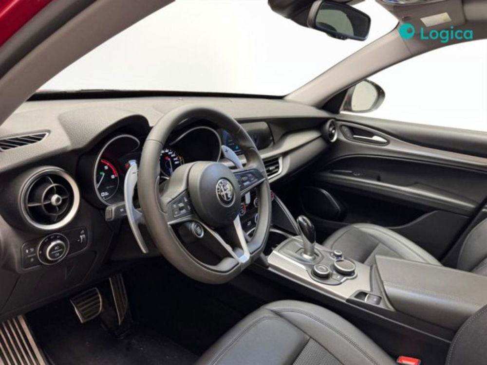 Alfa Romeo Stelvio usata a Biella (12)