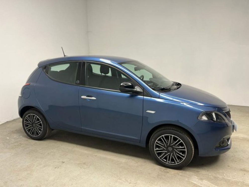 Lancia Ypsilon usata a Biella (7)