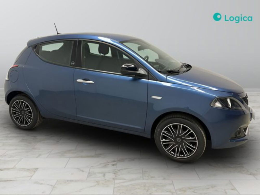 Lancia Ypsilon usata a Biella (7)