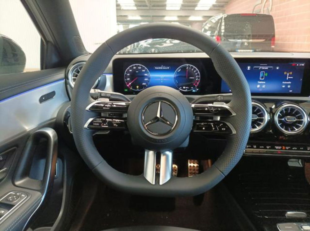 Mercedes-Benz Classe A nuova a Milano (9)