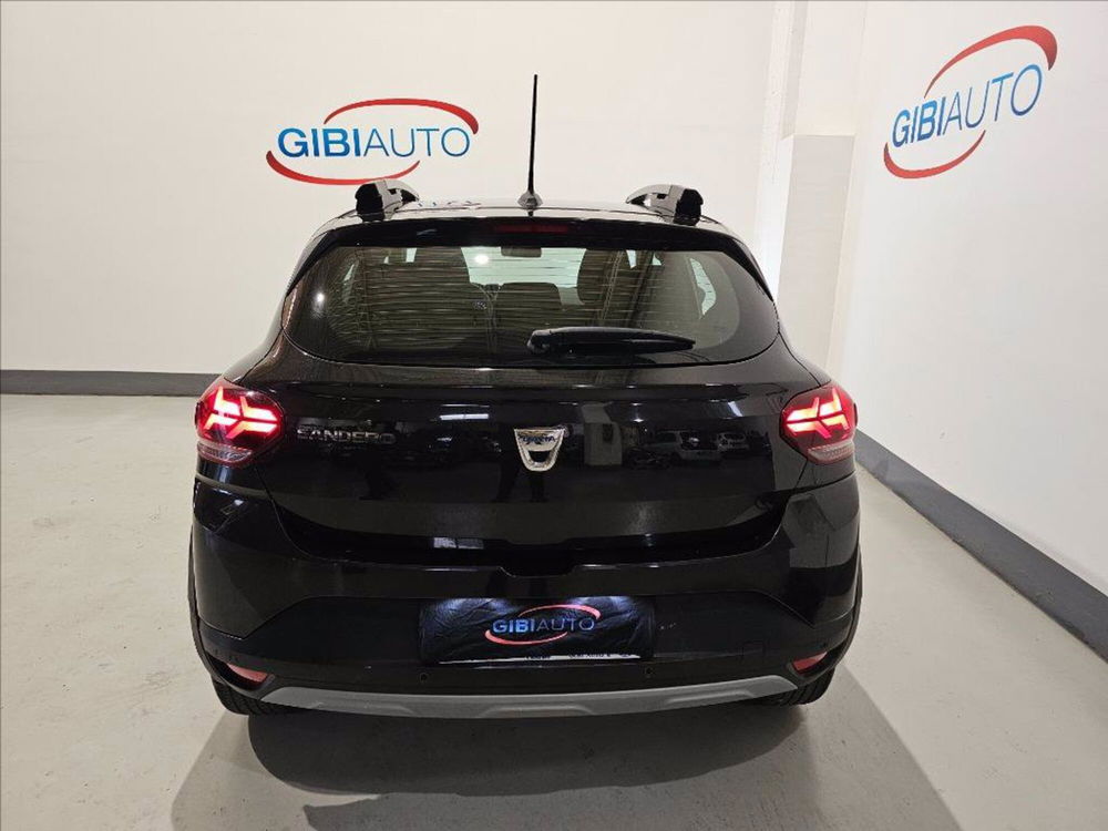 Dacia Sandero usata a Palermo (8)