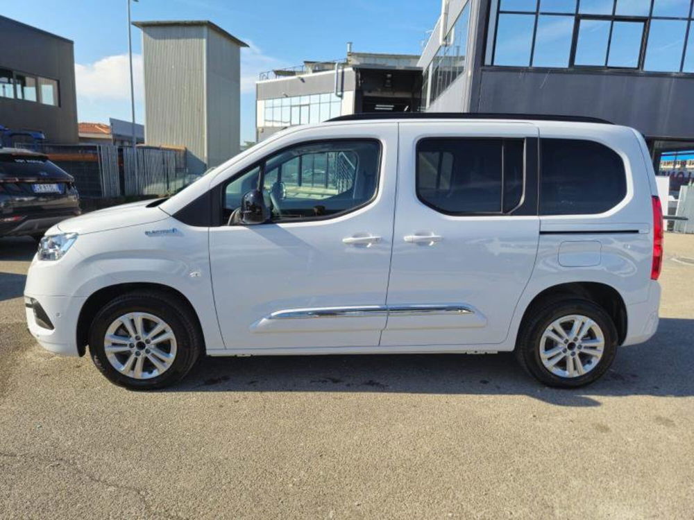 Toyota Proace City Verso Electric nuova a Arezzo (4)