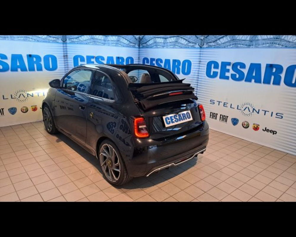 Abarth 500e Cabrio usata a Aosta (7)