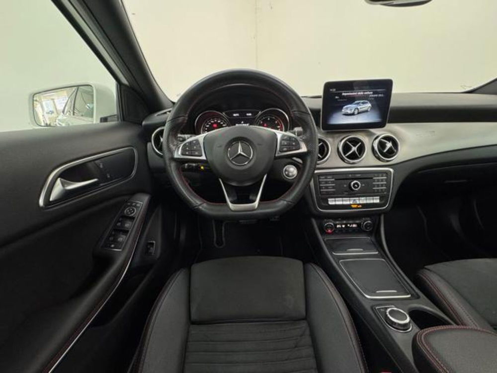 Mercedes-Benz GLA SUV usata a Como (10)