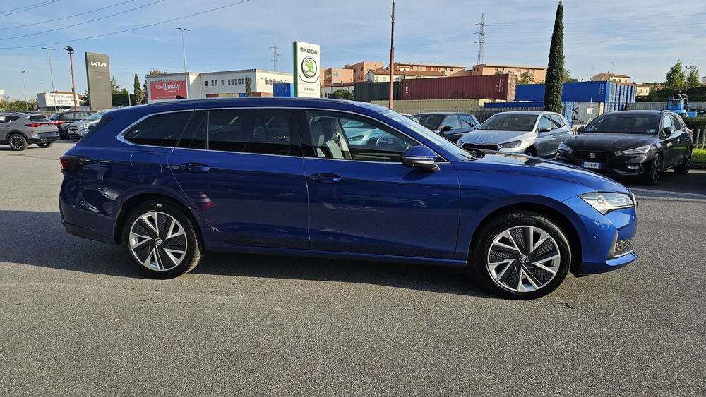 Skoda Superb nuova a Livorno (6)