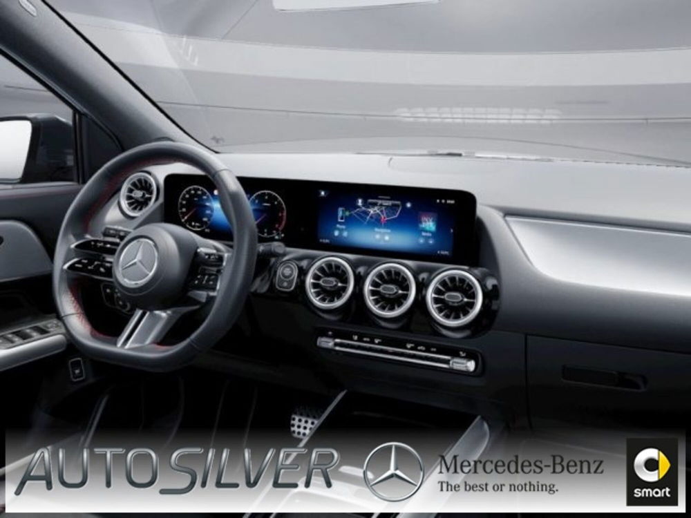 Mercedes-Benz GLA SUV nuova a Verona (5)