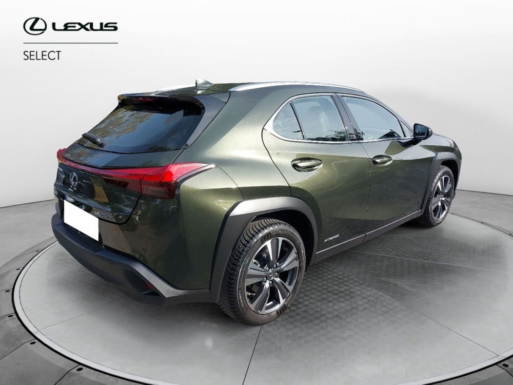 Lexus UX usata a Roma (5)