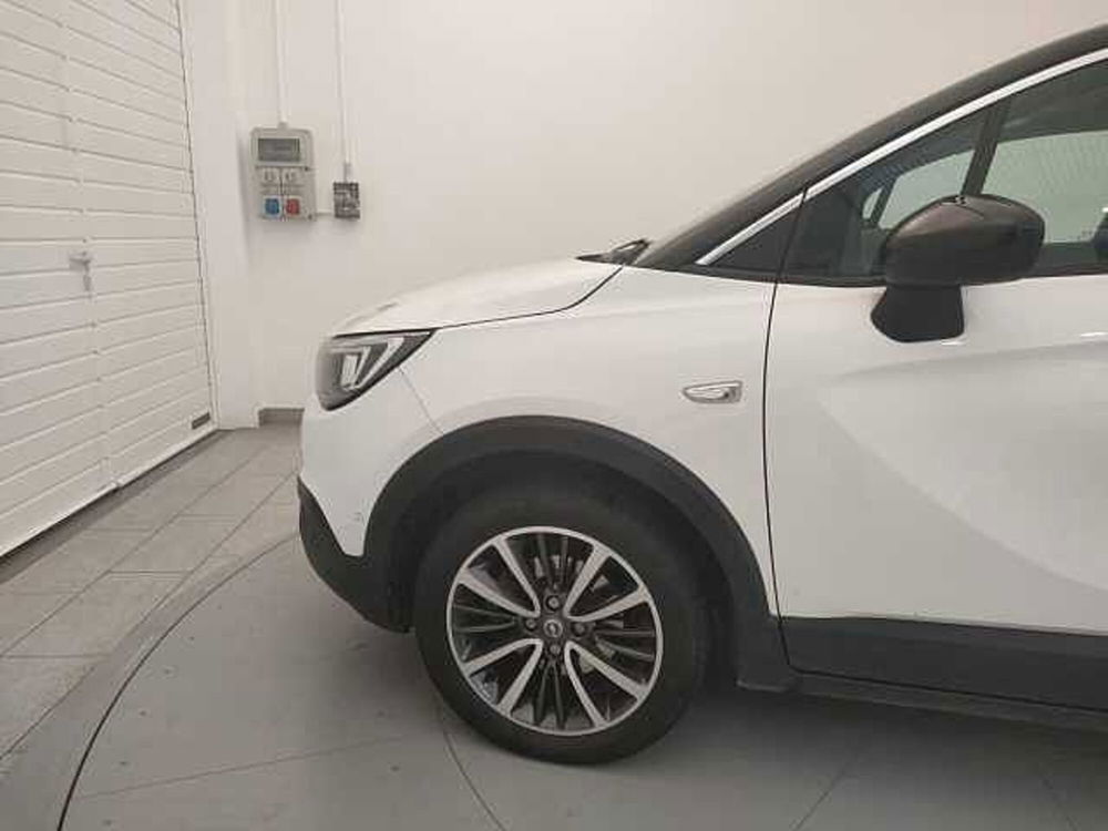 Opel Crossland X usata a Varese (7)