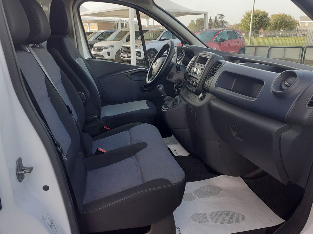 Opel Vivaro Furgone usata a Parma (8)