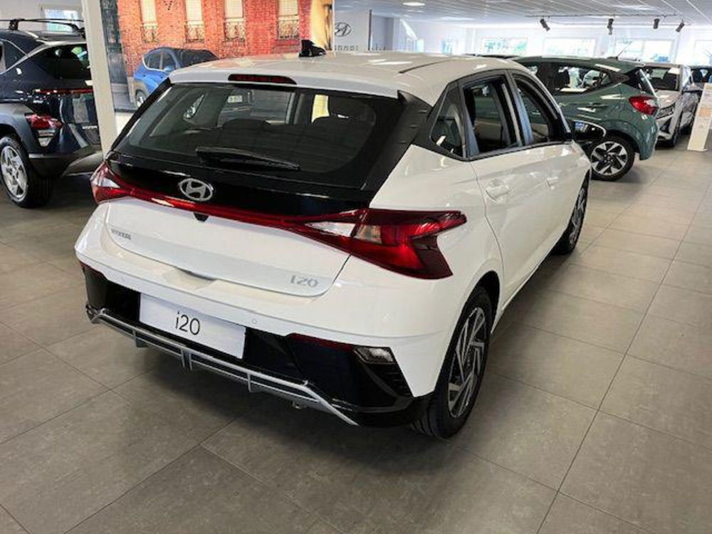 Hyundai i20 nuova a Verbano Cusio Ossola (8)