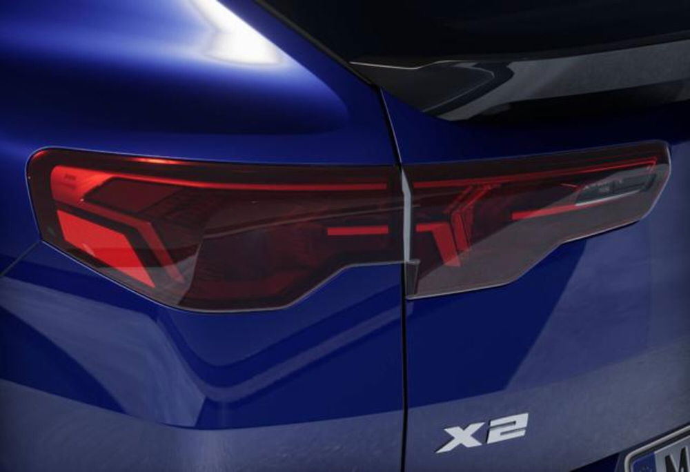 BMW X2 nuova a Modena (9)