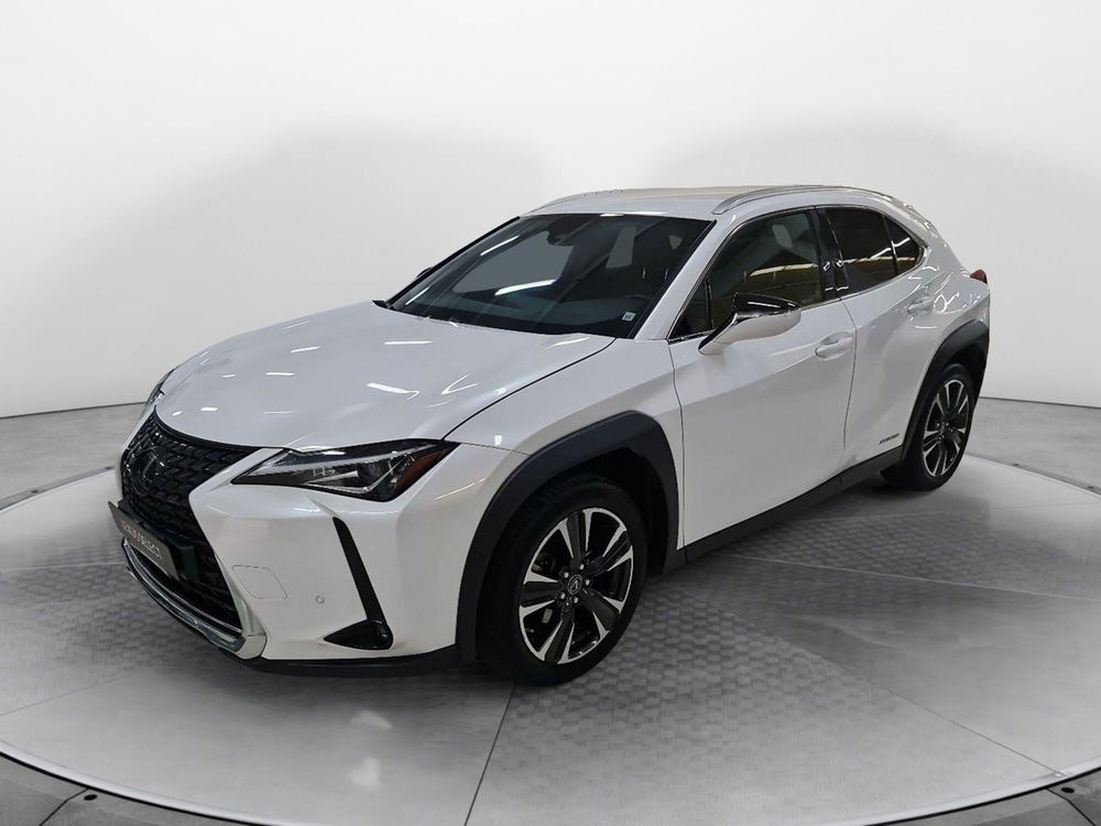 Lexus UX usata a Bologna