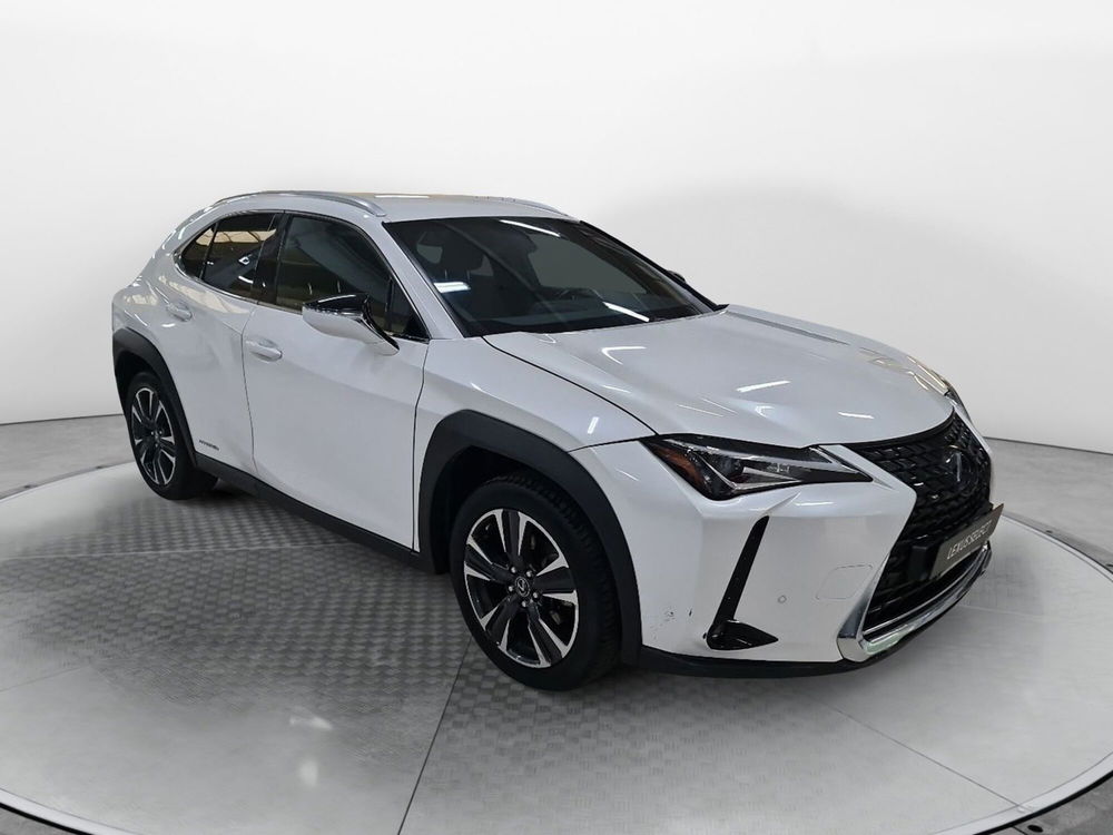 Lexus UX usata a Bologna (3)