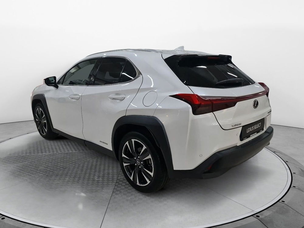 Lexus UX usata a Bologna (4)