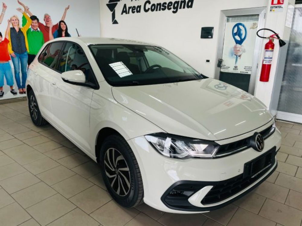 Volkswagen Polo nuova a Salerno (3)