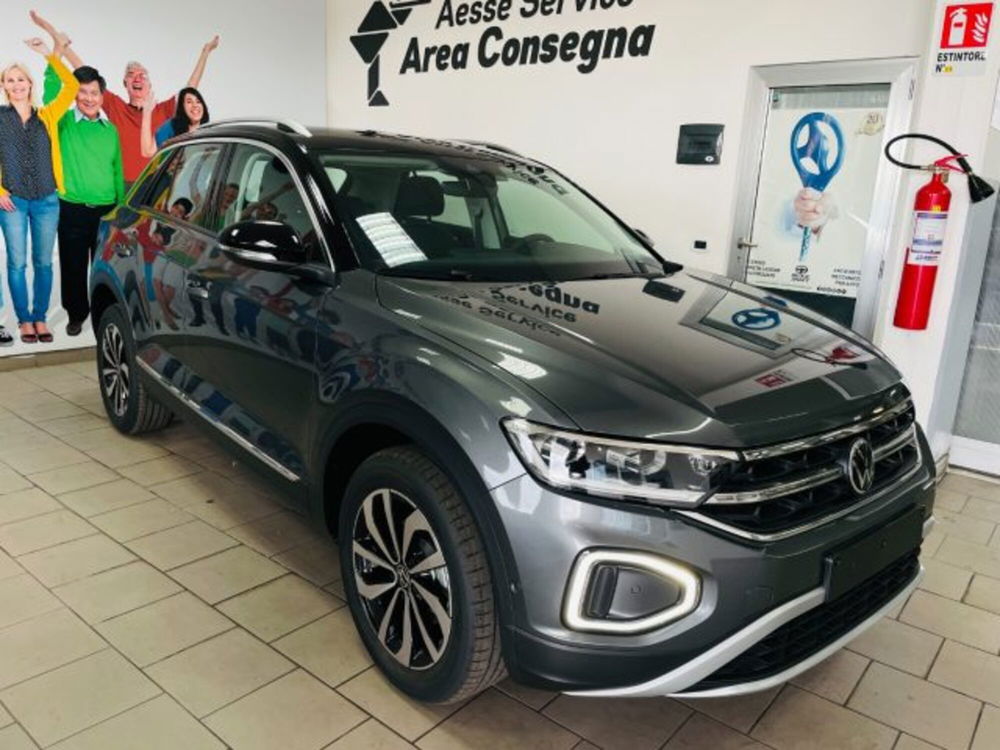 Volkswagen T-Roc nuova a Salerno (3)