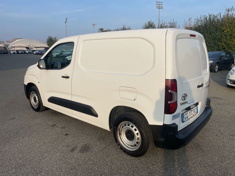 Toyota Proace City usata a Milano (6)