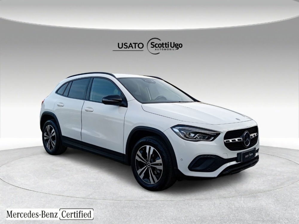 Mercedes-Benz GLA SUV usata a Siena (8)