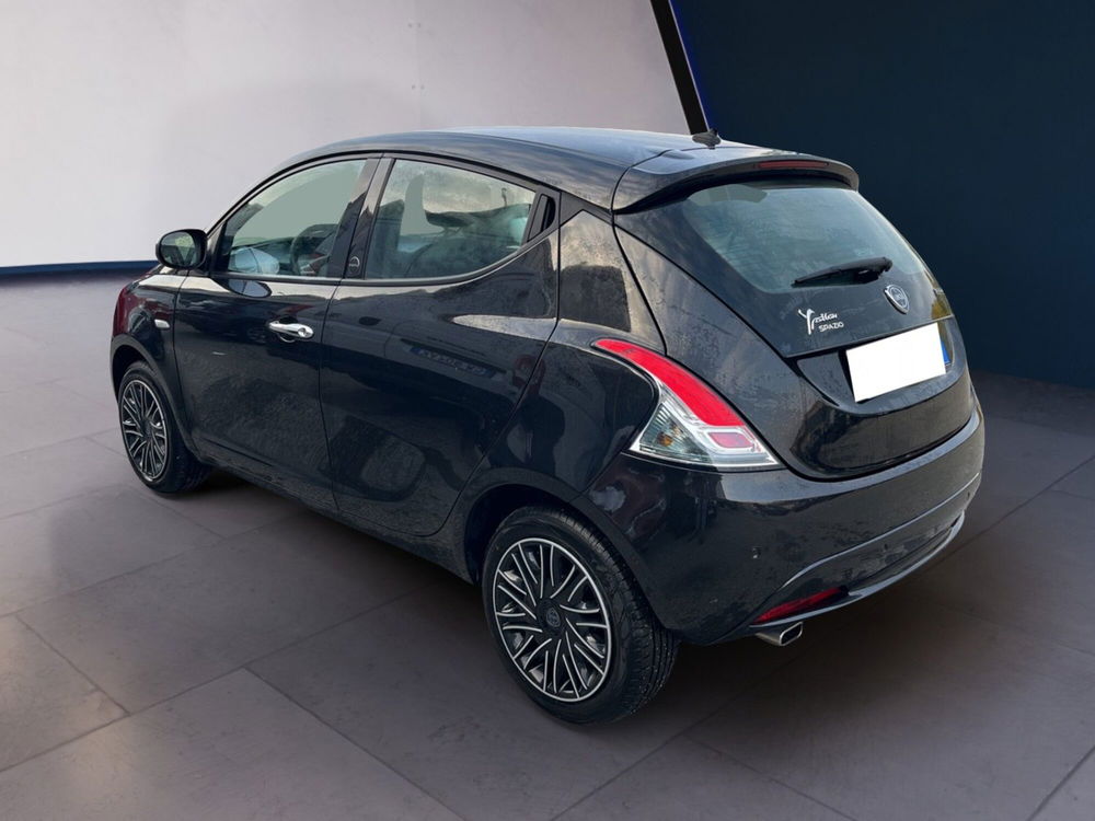 Lancia Ypsilon usata a Torino (3)