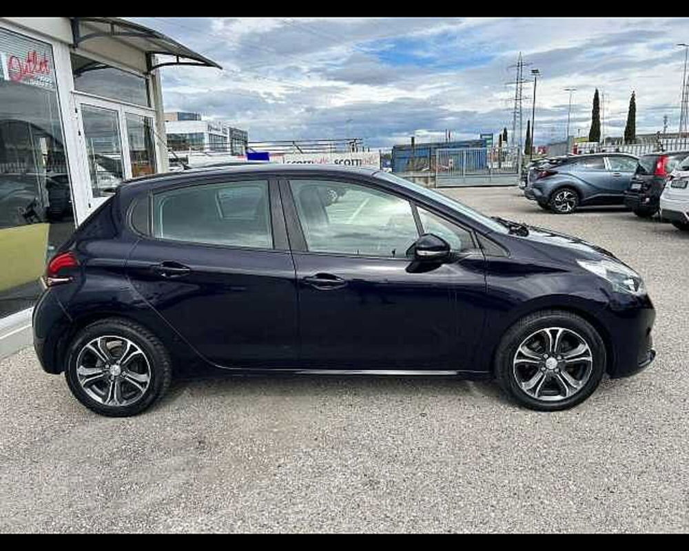 Peugeot 208 usata a Livorno (8)